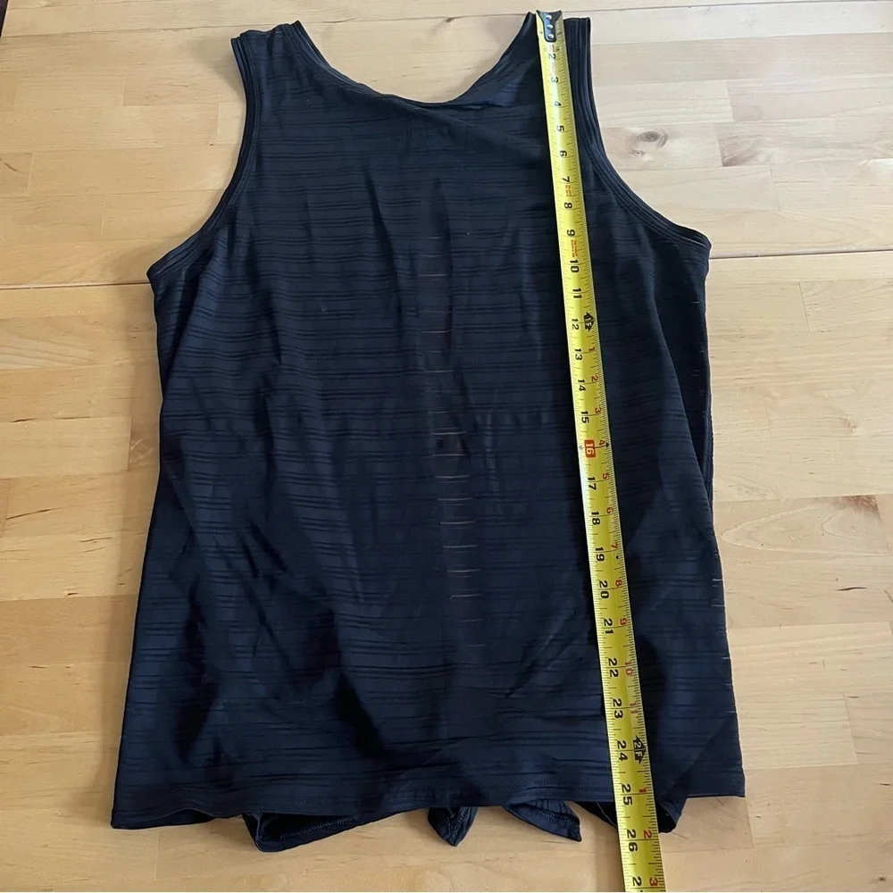 Lululemon Meet Halfway Tank Black Sheer Stripes Tie Waist Size 6